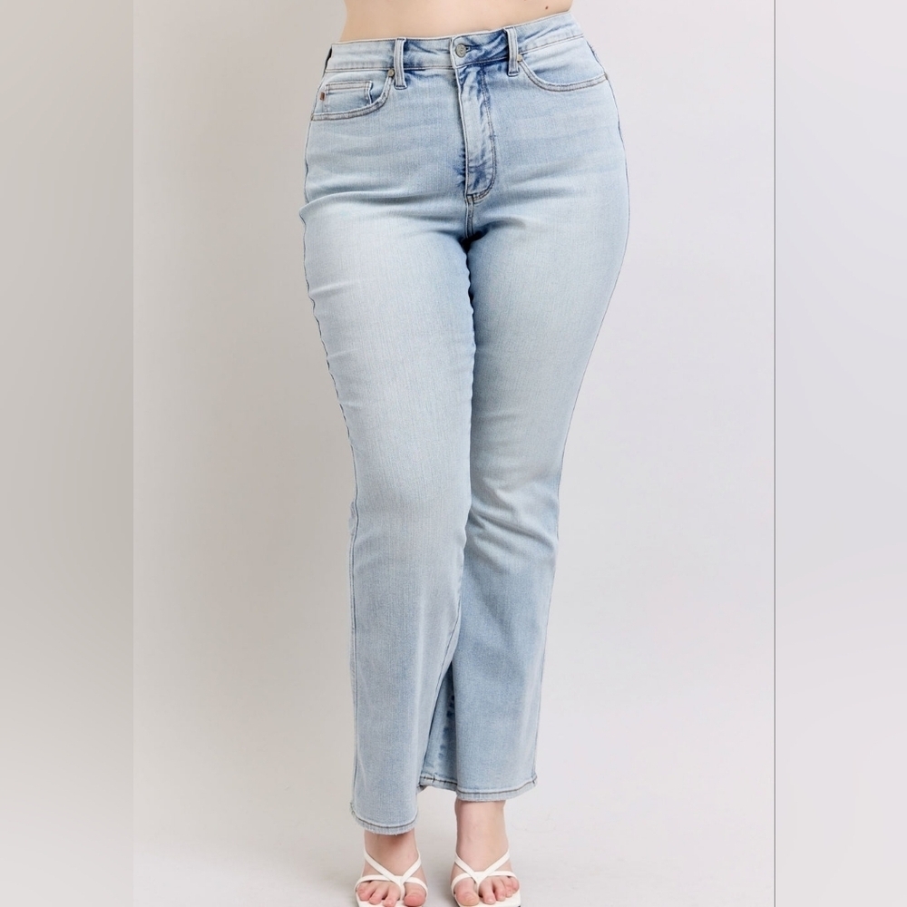 Judy Blue NWT Women's Light Wash High-Rise Tummy Control Bootcut Jeans Sz 24